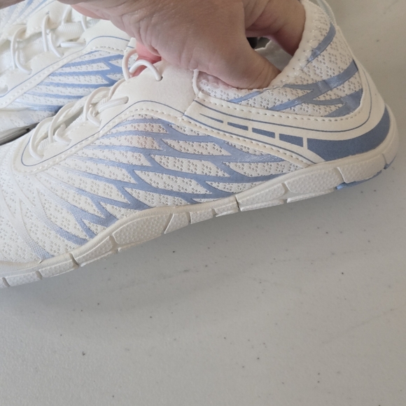 NWoT Hike Footwear HF Breathable Wide Toe Barefoot Shoes White Blue 42 W11/M9 - Picture 9 of 13